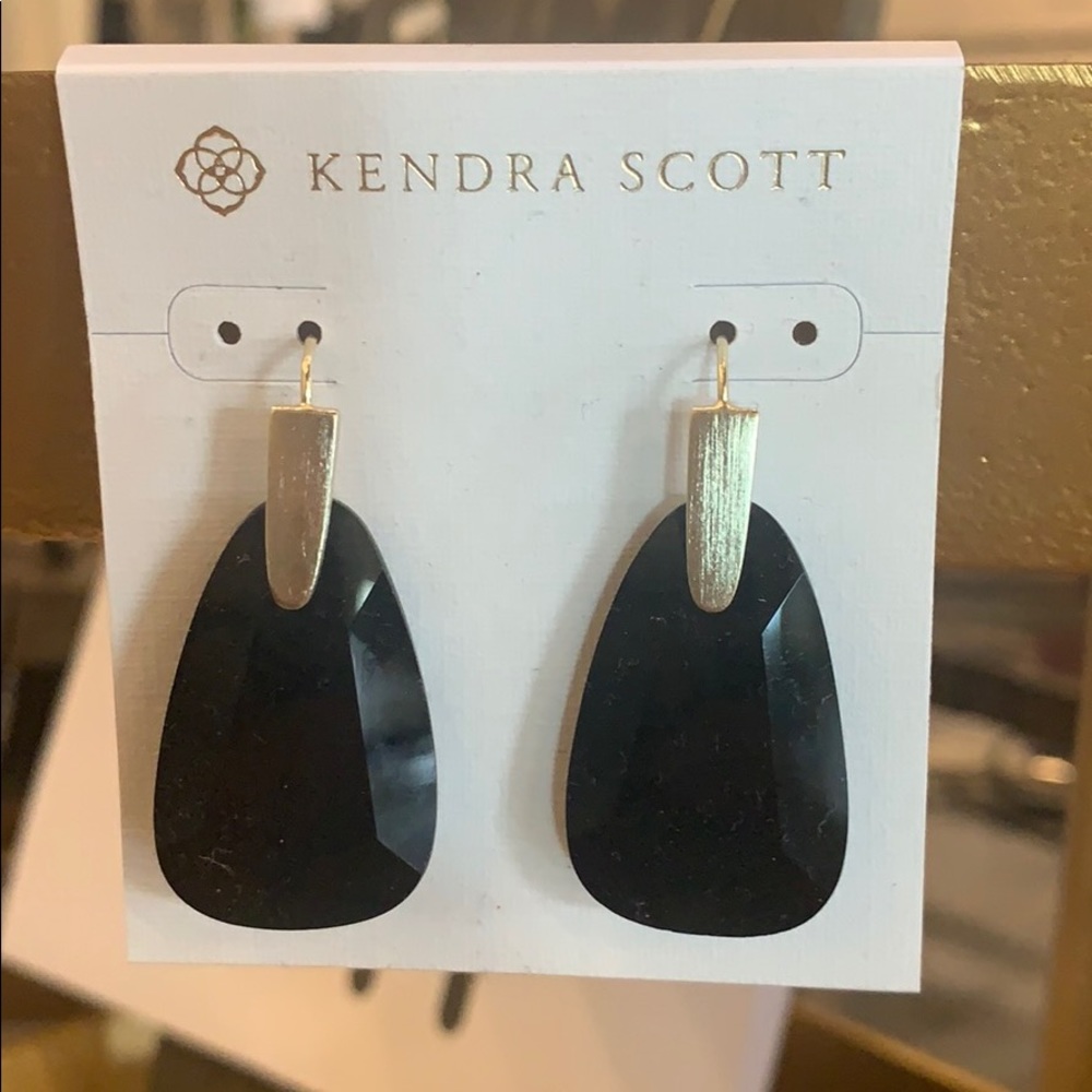 Kendra Scott Marty Earrings NWT